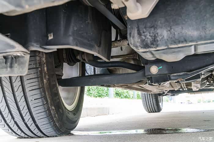 自驾中华v3瞻仰华人精英博物馆,体味中华v3三大件的均衡品质