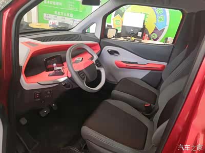 宝骏e200加酷炫具有科技感些在细节设计与传统车型相差比如车门把手