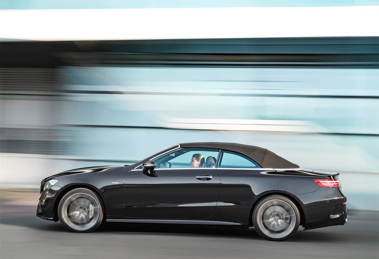 梅赛德斯 - 奔驰e53 amg敞篷车