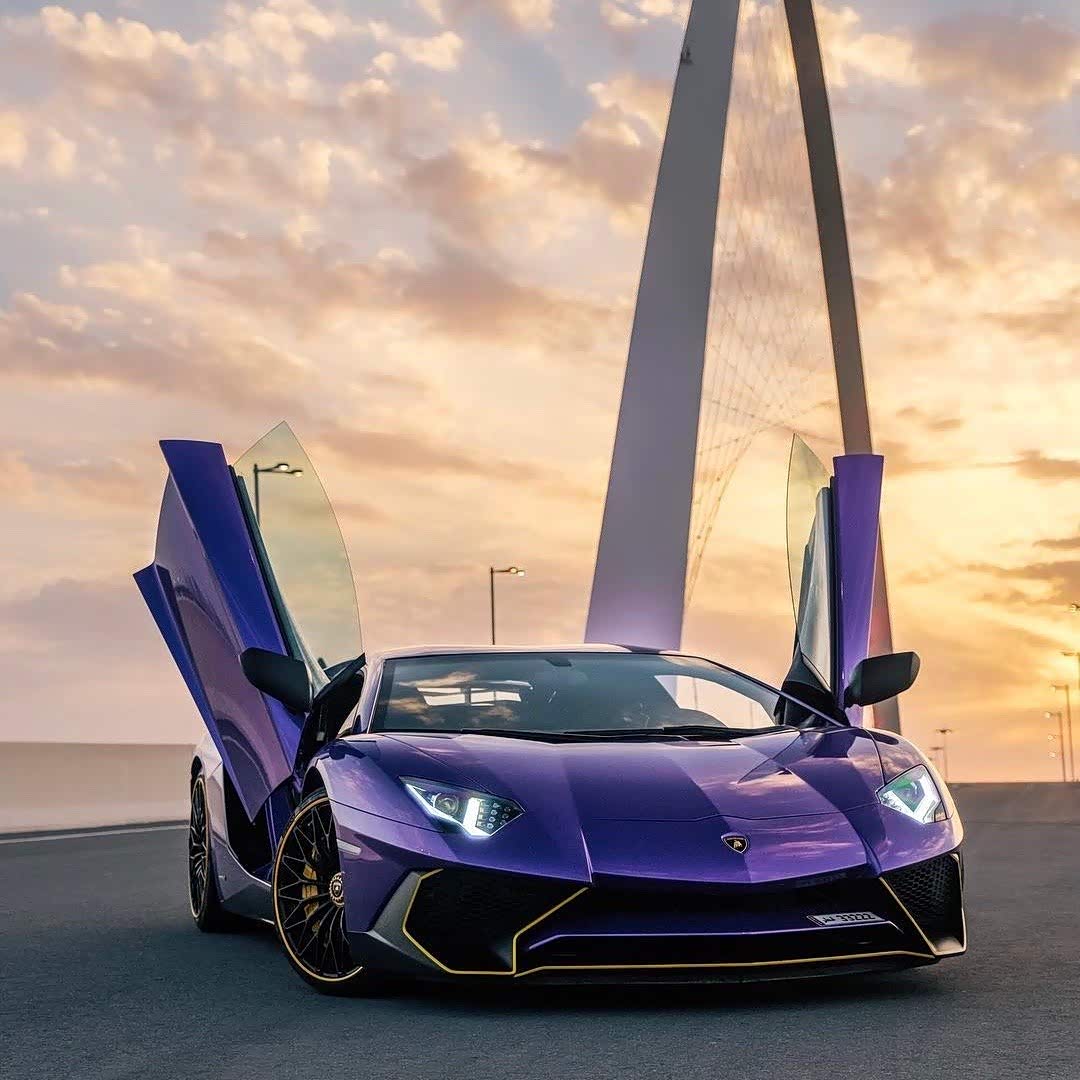 紫色的兰博基尼的渐变车身,性感妖娆
