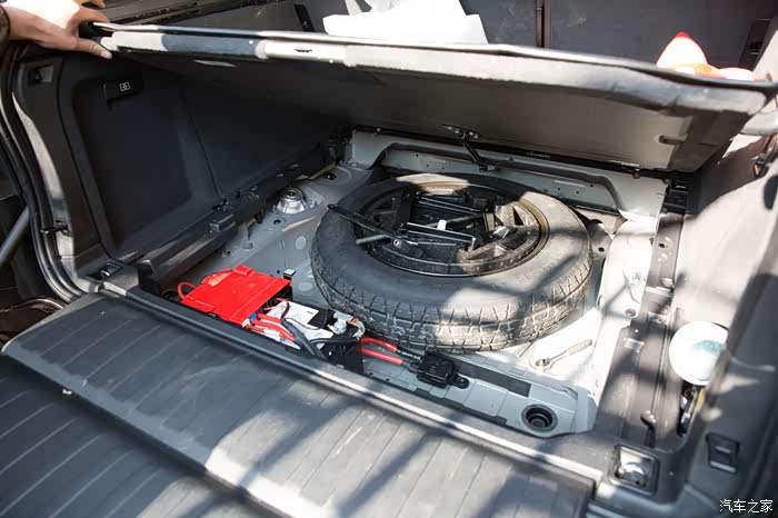 春节前给宝马x5更换汽车电瓶详细记录全过程求精华
