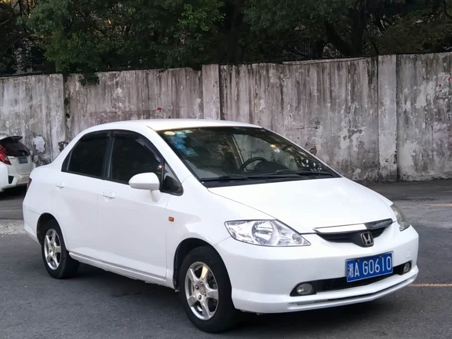 本田三厢飞度和思迪能有什么区别呢