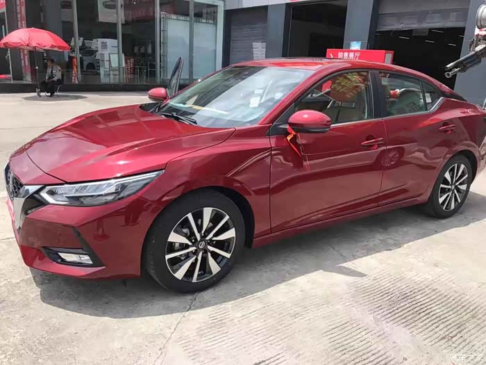 十四代轩逸,红色的魅力