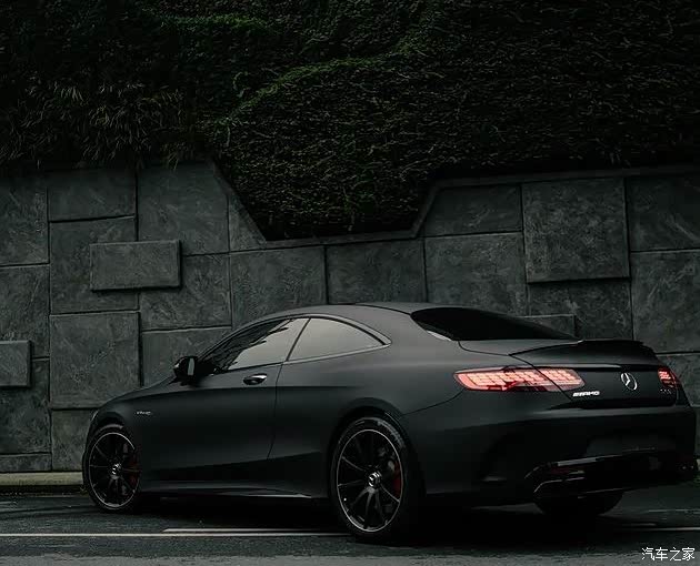 amgs63coupe顶级性能外加黑武士颜色