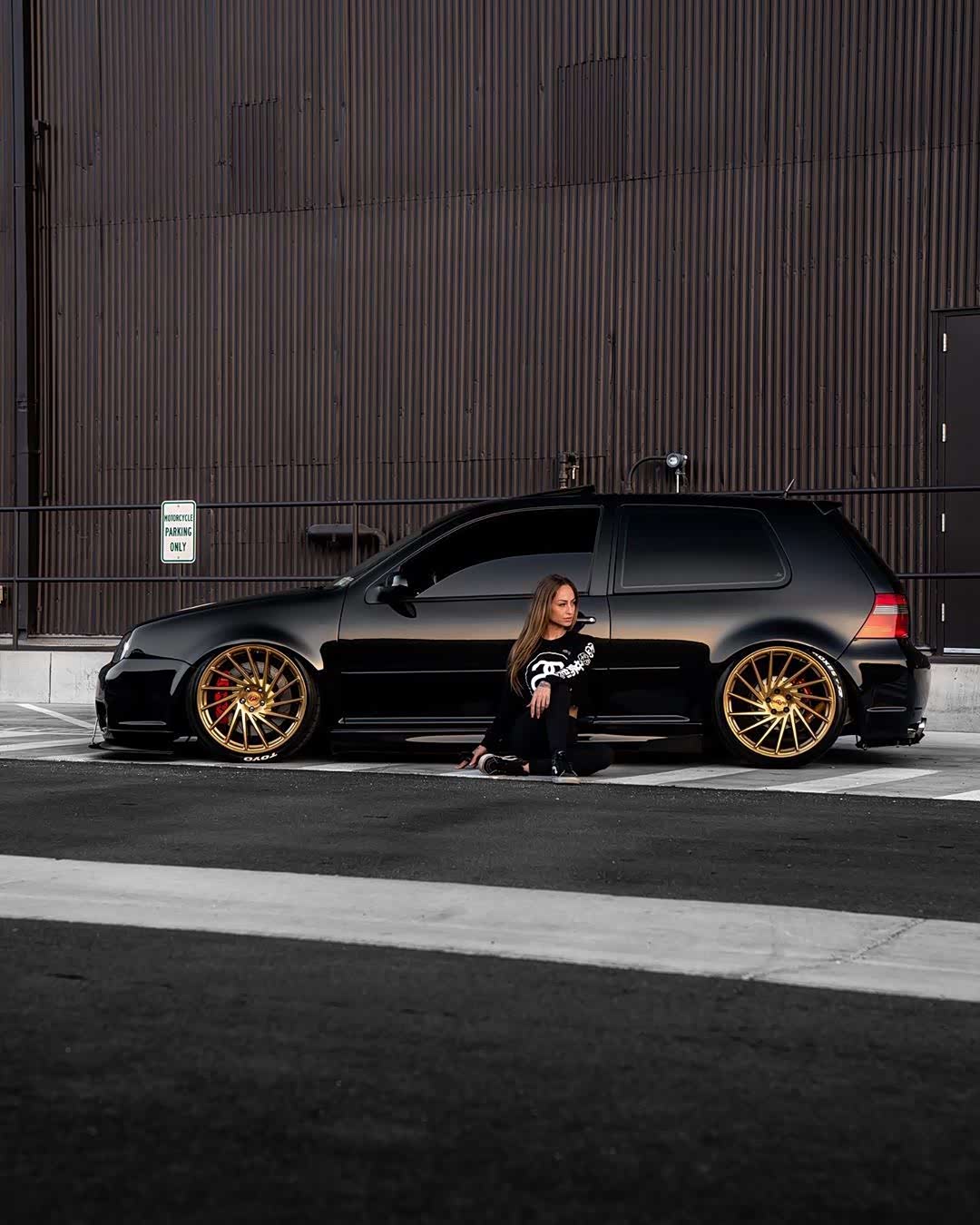 黑武士大众高尔夫mk4 r32