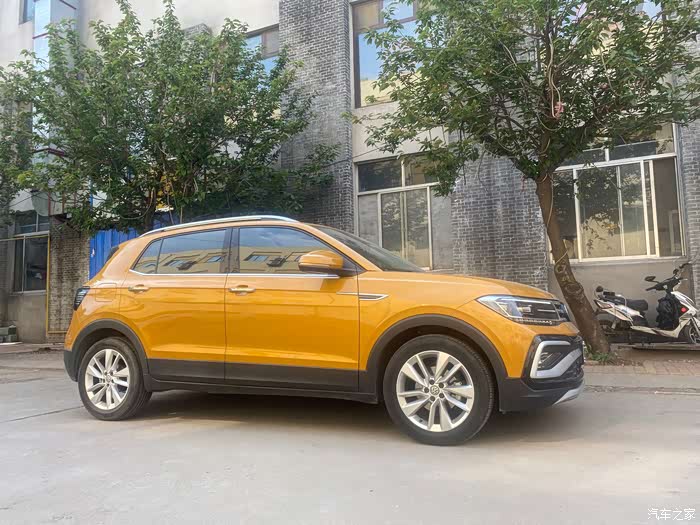 纪念英雄铠提车tcross王者荣耀