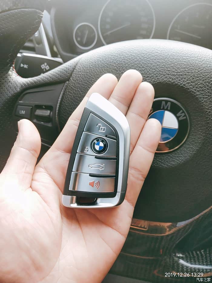 【图】各位秀一下3gt钥匙包吧,丑娃更需要好看一点的衣服啊_宝马3系gt