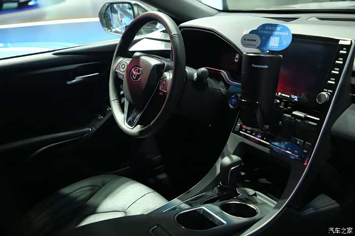 2020款的亚洲龙无论前脸还是内饰都非常的漂亮值得拥有