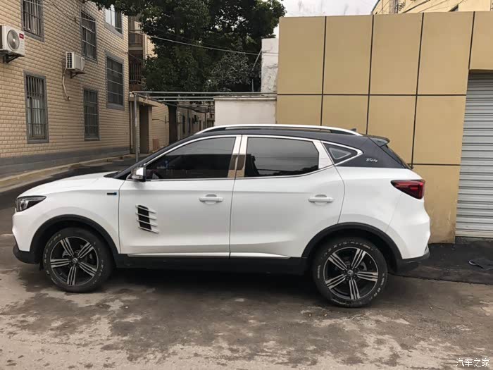 名爵zs悬浮车顶改装完成完美