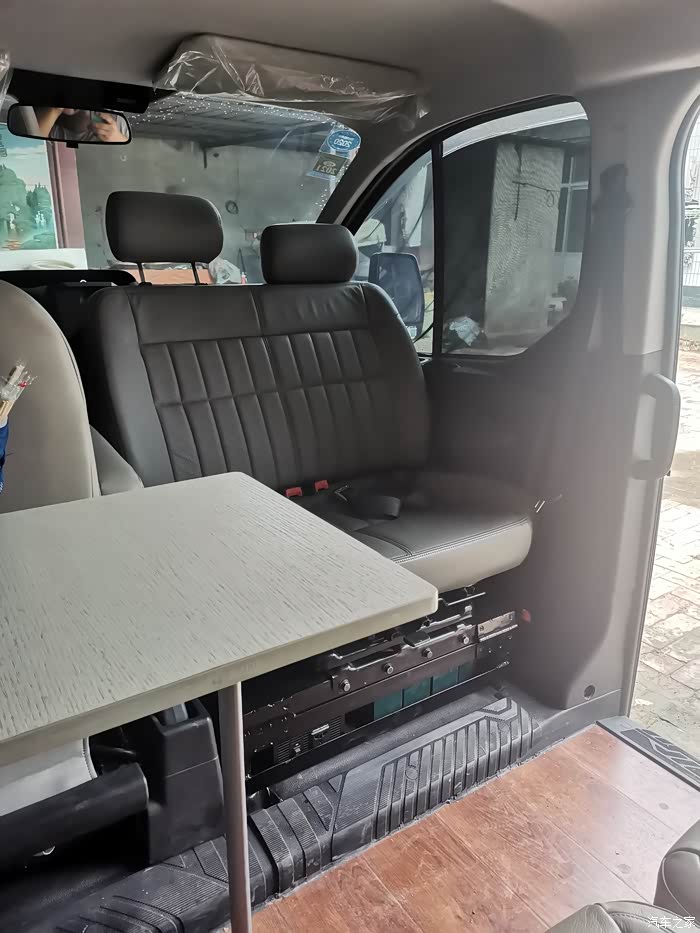 新全顺副驾驶座椅改旋转座椅