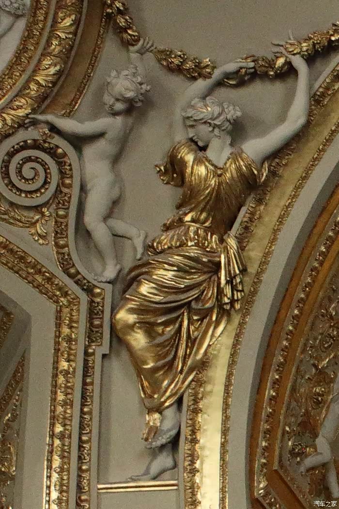 跟随镜头欣赏法国卢浮宫的珍宝-离开雕像馆继续欣赏其他珍宝