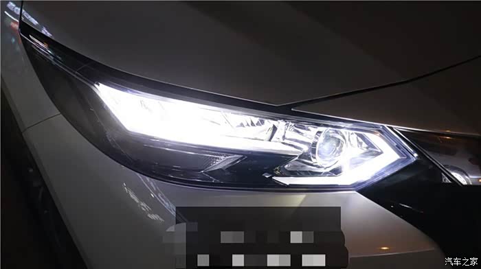 14代轩逸大灯