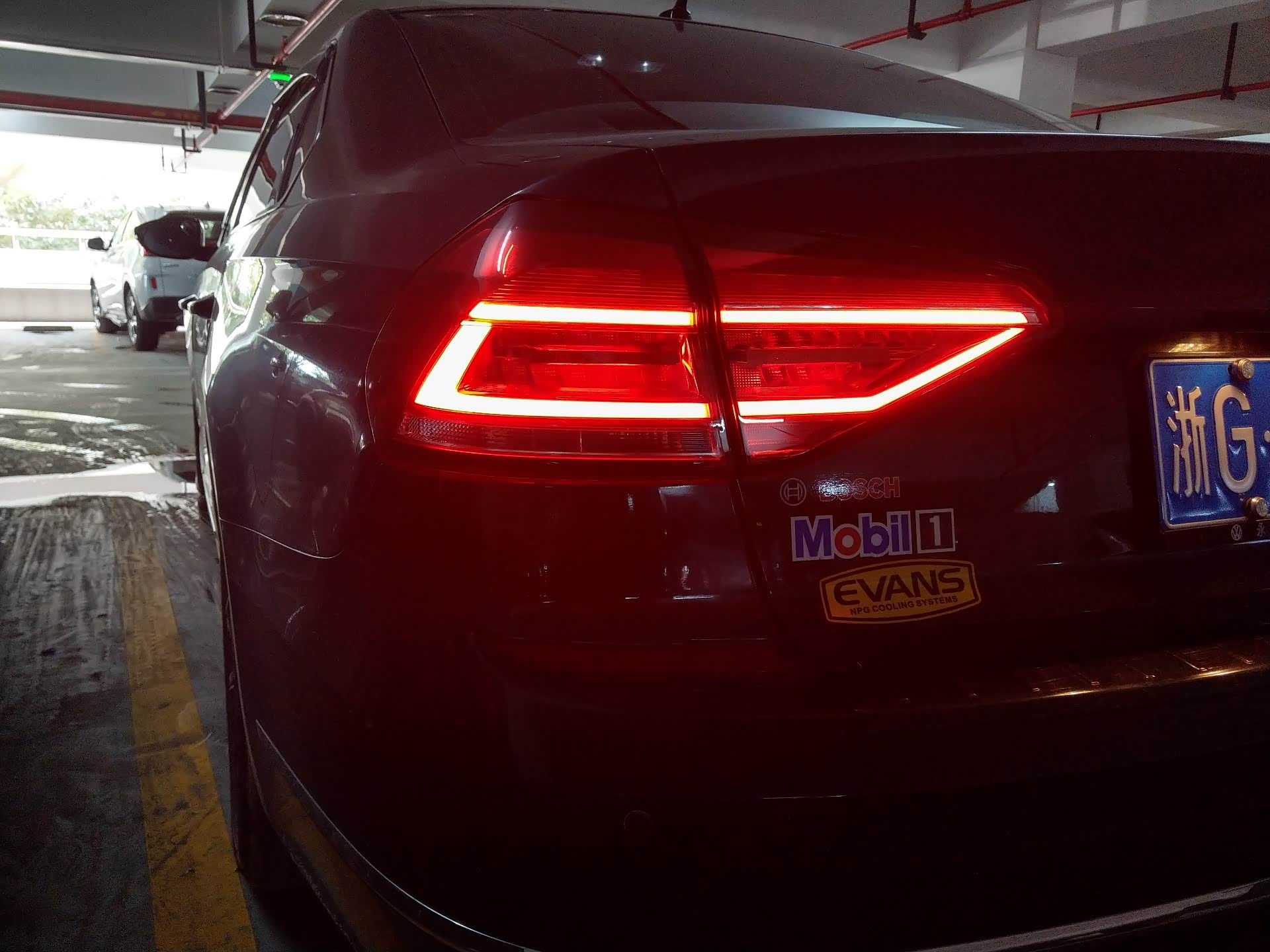 17帕萨特尾灯视觉效果提升