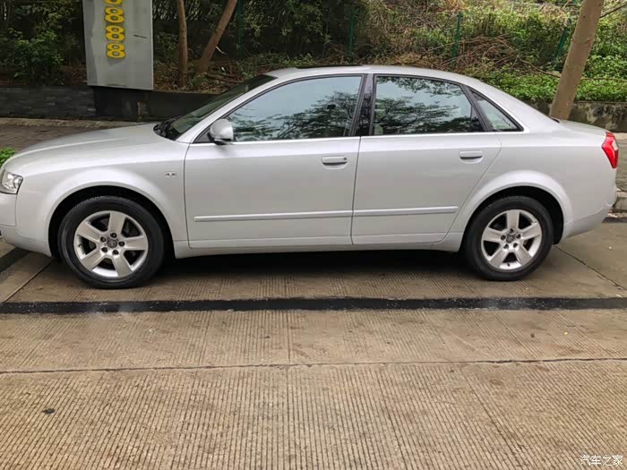 麻麻赖赖的,一点都不圆润,盘她。奥迪A4B6。