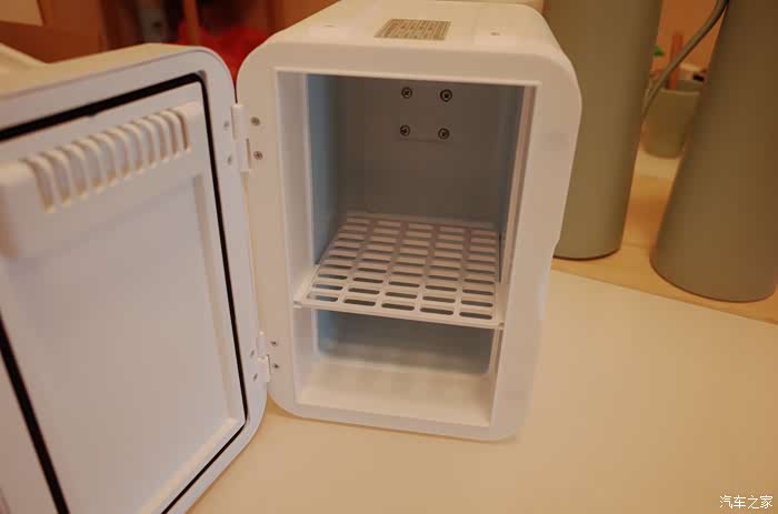 家家众测车家两用迷你半导体冷热箱开箱测评