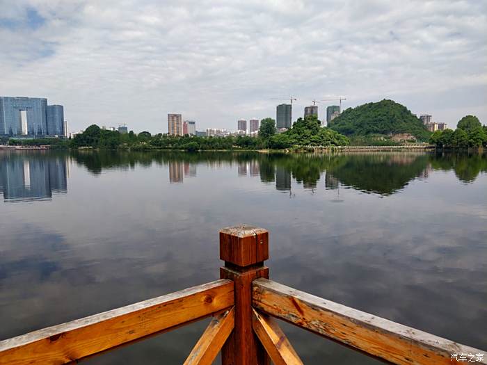 閒暇週末重遊虹山湖公園