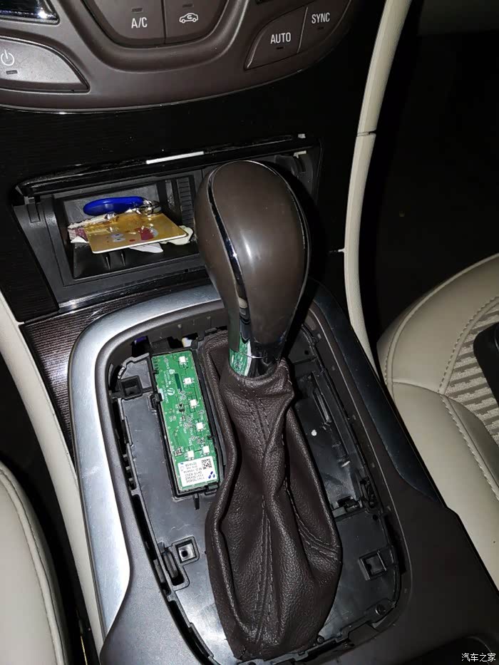 【图】换手球,这个安装提起来,卡扣卡住了_君威论坛_汽车之家论坛