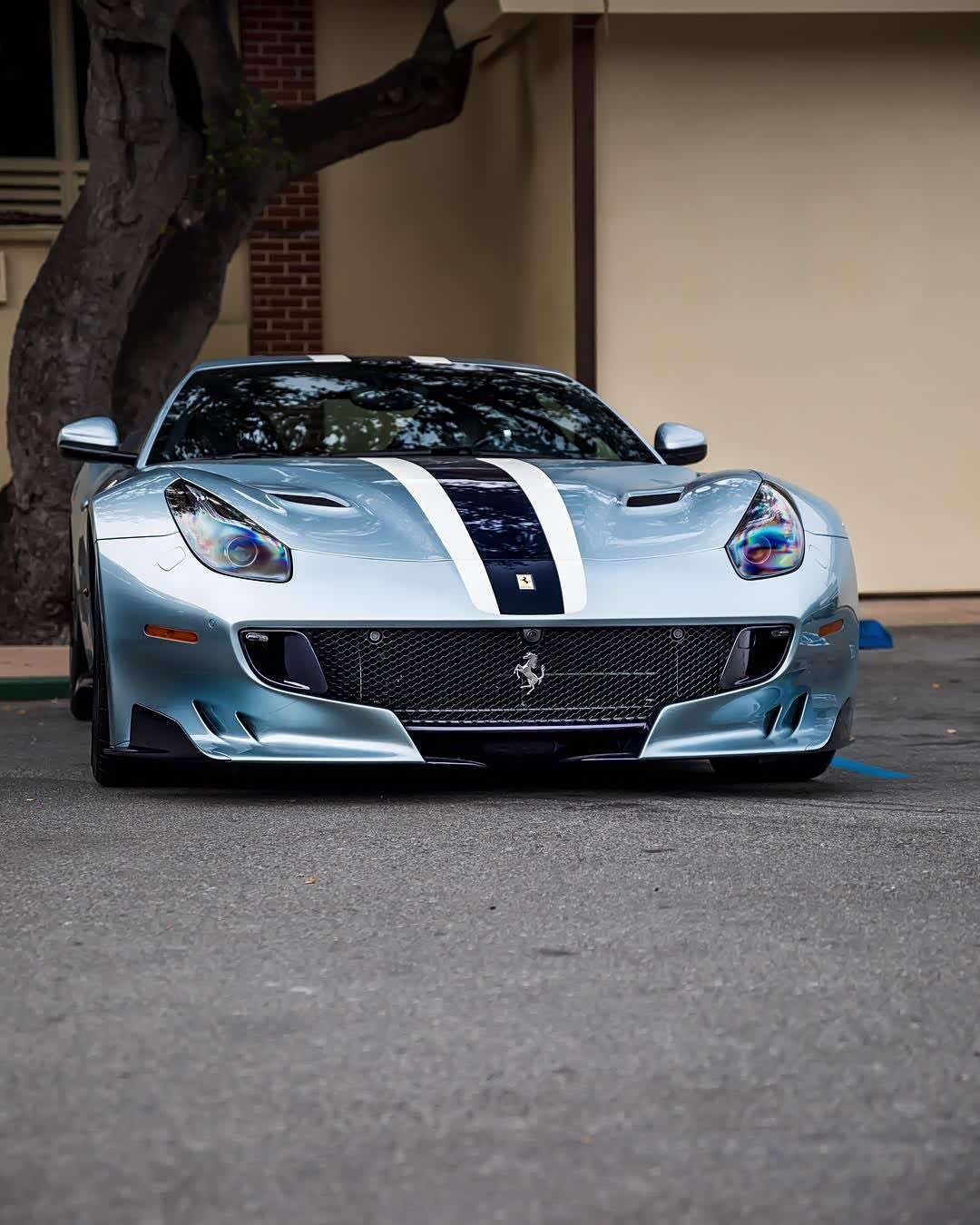 【图】ferrari f12 tdf冰蓝冷暴力_法拉利论坛_汽车之家论坛