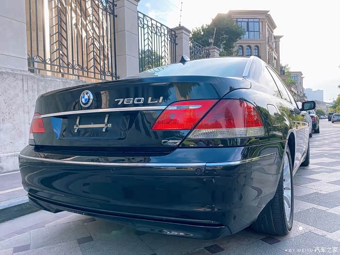 2070 | 回复: 4 宝马7系论坛 一起加油,完成自己v12缸情节,e66,760.