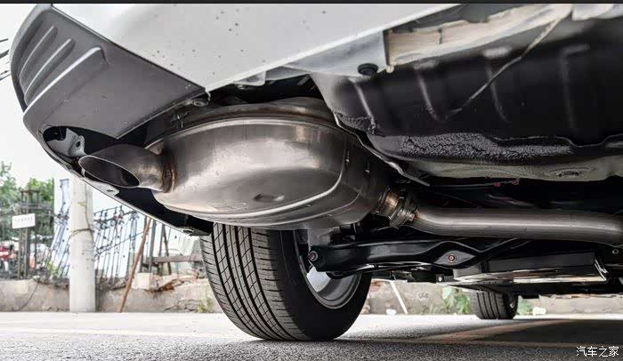 十代雅阁舒适版提车九个月后加装作业