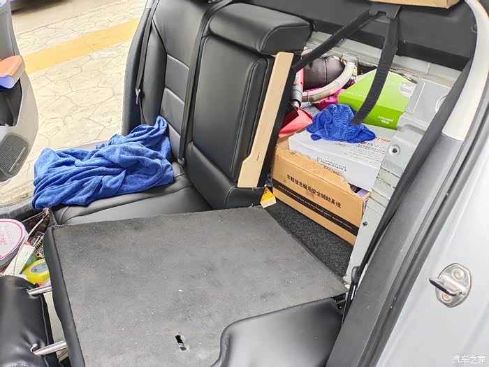 捷达改后排座椅放倒