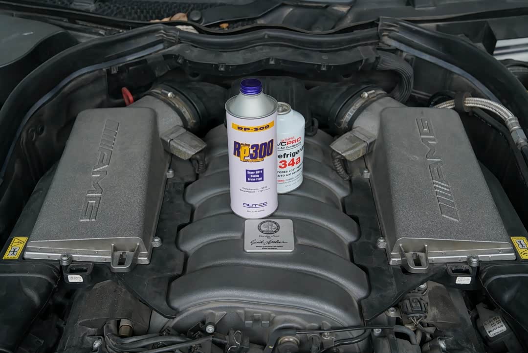 通过模拟机油在发动机内部工作状况来说明nutec超微油分子技术在实际