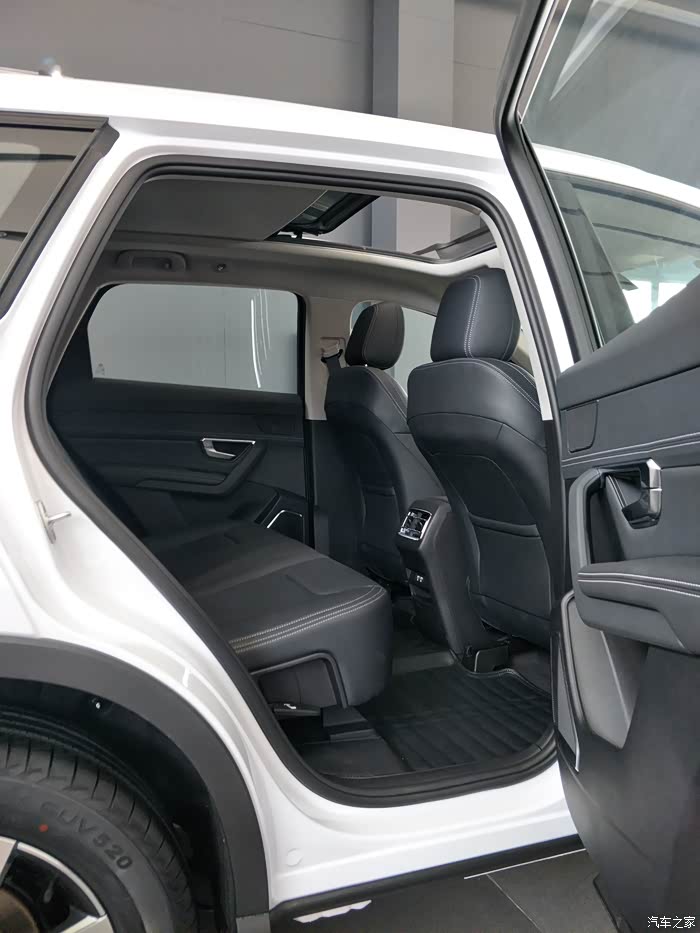 深秋微风细雨,谈谈比亚迪宋pro看车感受