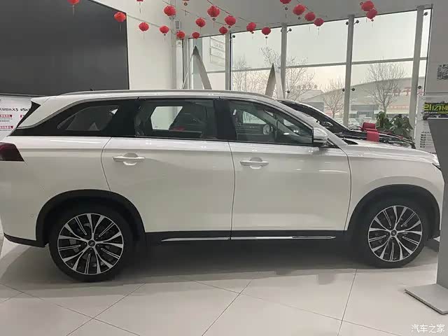 长安欧尚x7的长宽高分别为4705/1860/1720mm