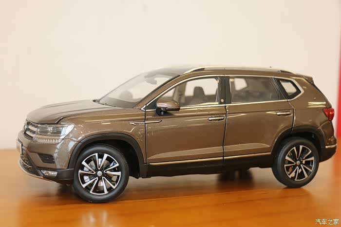 模型记途字辈小弟上汽大众途岳118