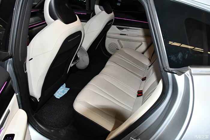 【图】【小鹏p7的空间】四个女生极度愉悦的空间基地_小鹏汽车p7论坛