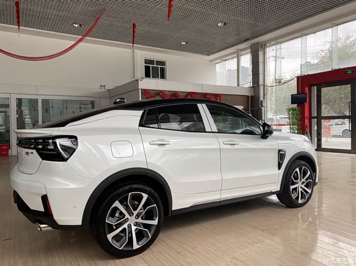 【图】白色05四驱 大气_领克05论坛_汽车之家论坛