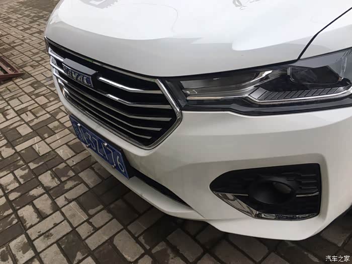 哈弗h4蓝标大灯的设计