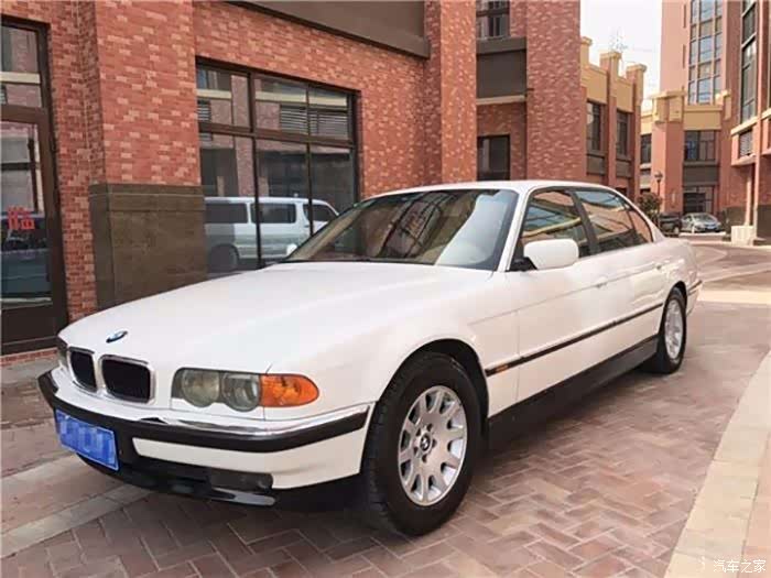 静怡之美实拍第三代宝马7系728