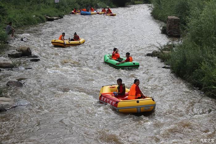 赤峰比亚迪激情8月车友会黑里河漂流