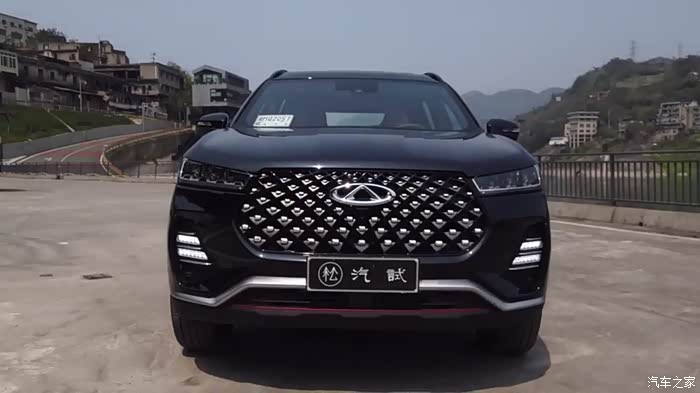 黑色高配瑞虎7pro帅啊