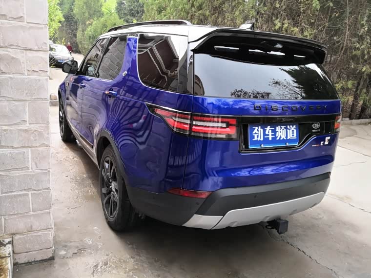 找到梦中的蓝色路虎发现5