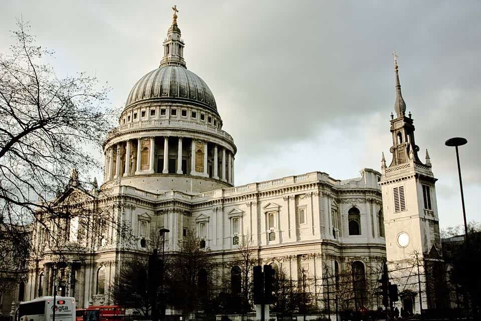 巴西圣保罗大教堂怎么拍都是美景.