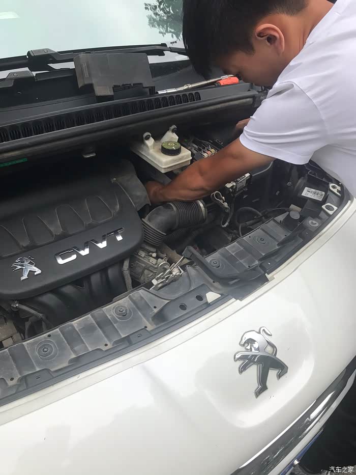 【图】闲来无事先换电瓶_标致3008论坛_汽车之家论坛