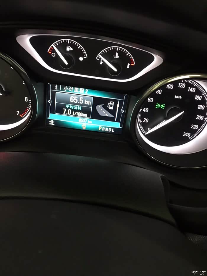 请问各位昂科威1.5t市区油耗多少了?平时保养需要多少大洋?