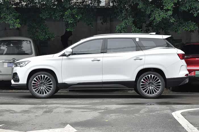奇瑞的顶流suv,1.6t7dct,捷途x95的人气相当高