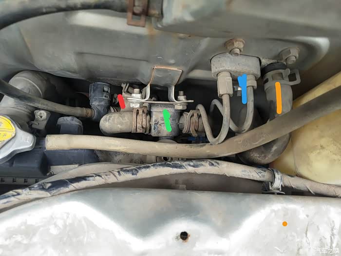 长安之星6363那个是暖风水箱进水管