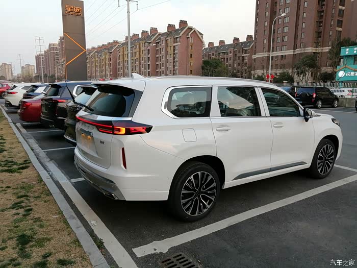 【图】揽月实拍:23w星尊版气场强大,米白色内饰高级感满满_星途揽月