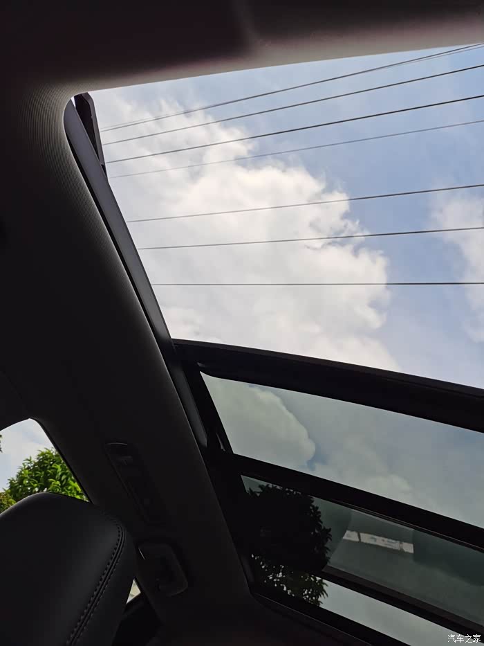 汉兰达全景天窗能开到什么程度开不了一半是正常的吗