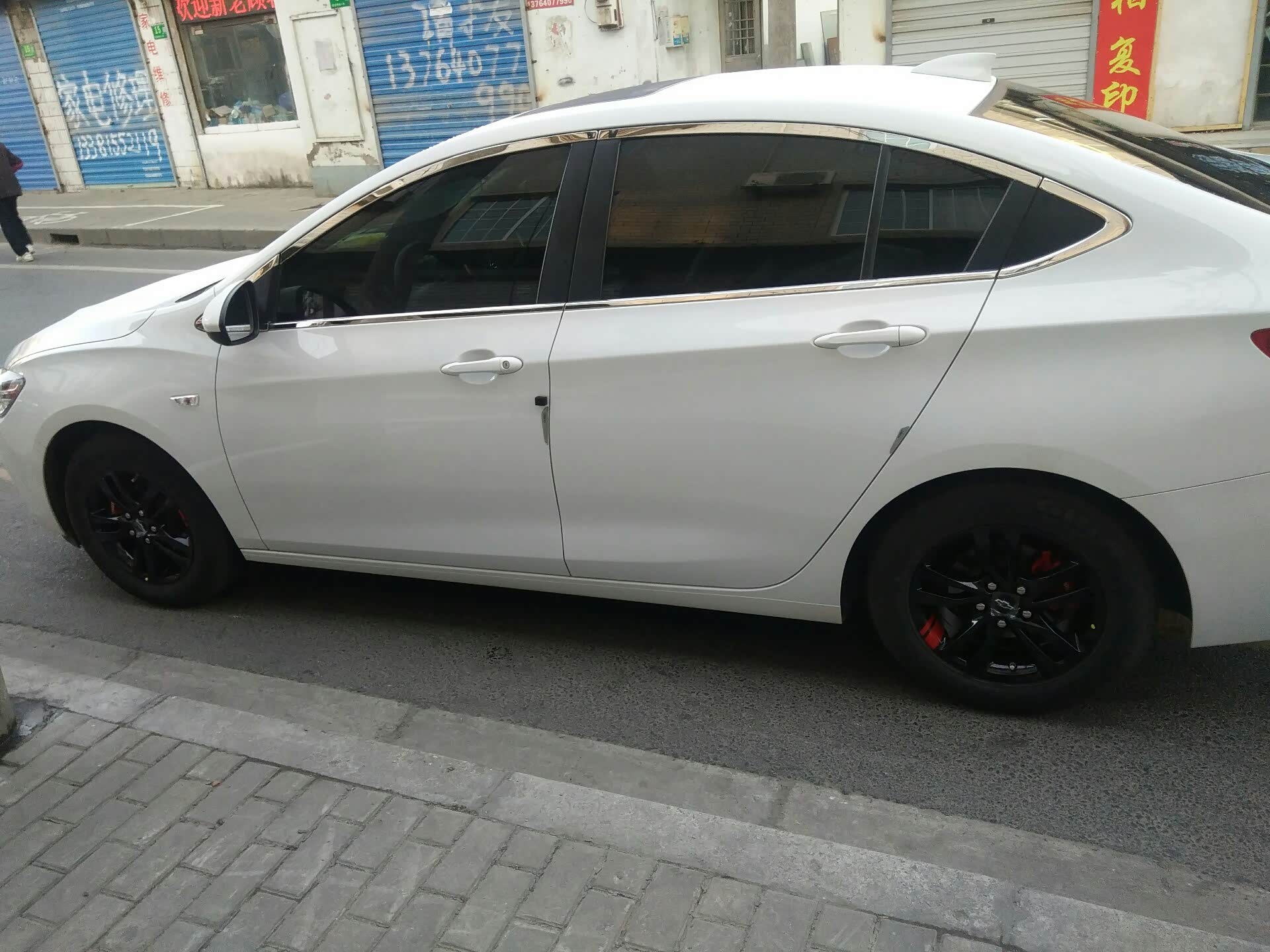 雪佛兰科沃兹redline轮毂改装