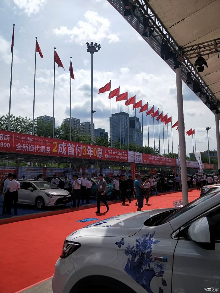 参加红光山车展,大爱荣威rx5没毛病