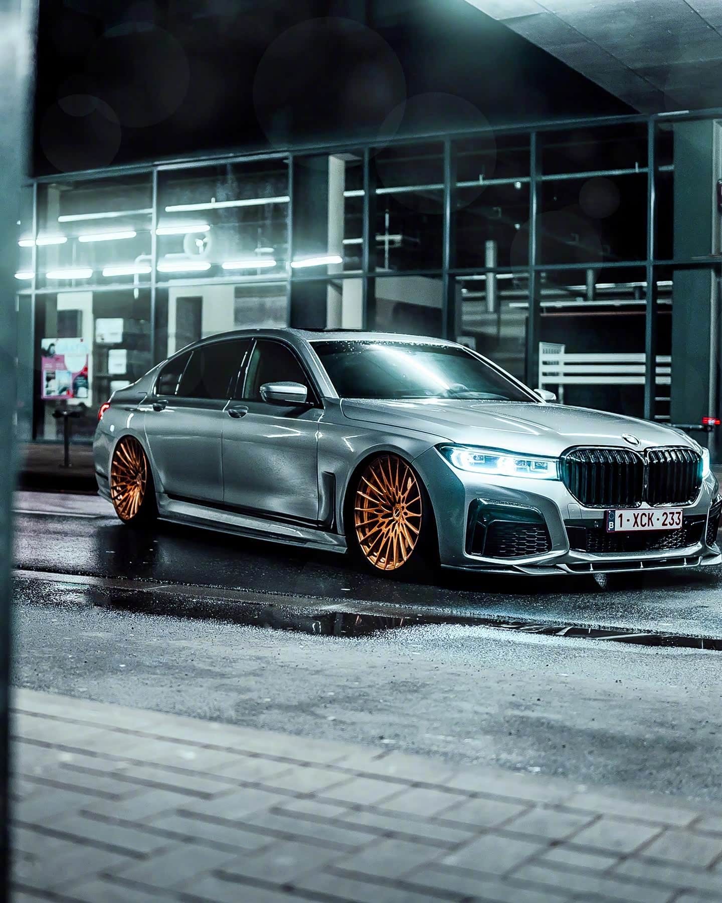 这台宝马7系目前在国外好像很火的样子!确实帅!