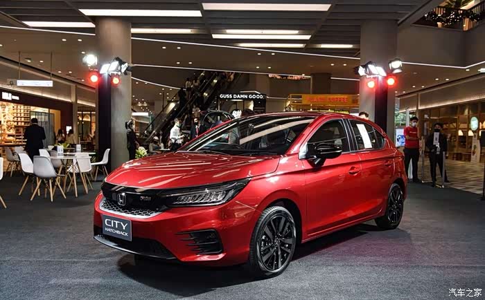 海外版锋范两厢版在泰国正式亮相.