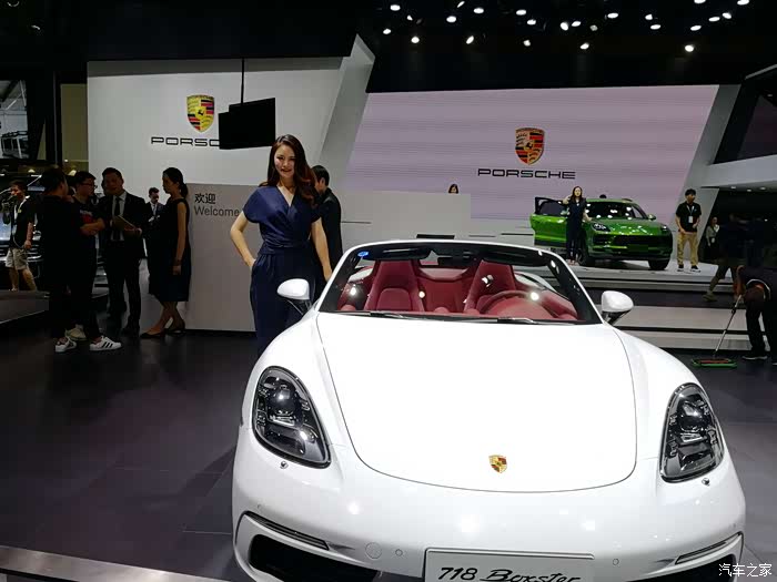 保时捷,718 ,这车模的气质就车子很配,有木有?