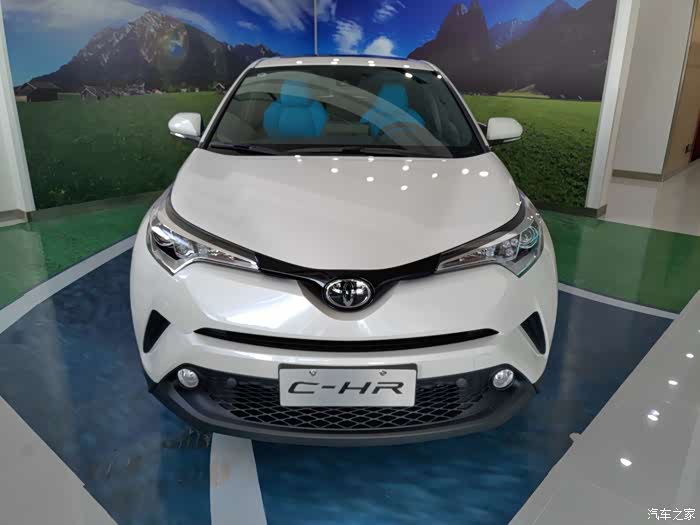 白色的年轻饭没事看看广汽丰田chr