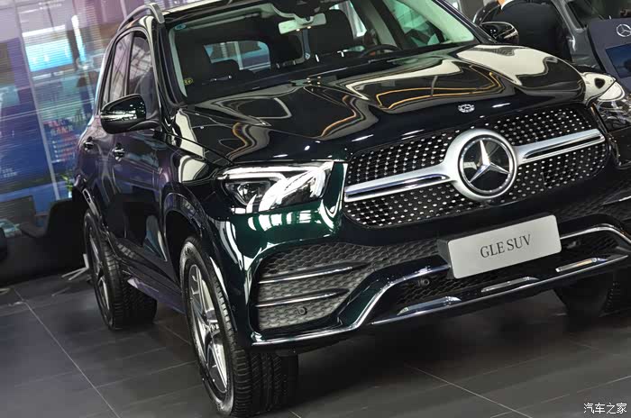 【图】看gle看到一台祖母绿,这个颜色大家给个意见啊_奔驰gle论坛